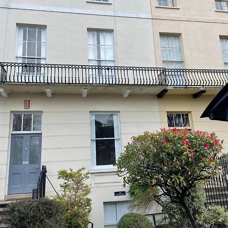 Cheltenham, Tivoli 1 Bedroom Eksteriør bilde